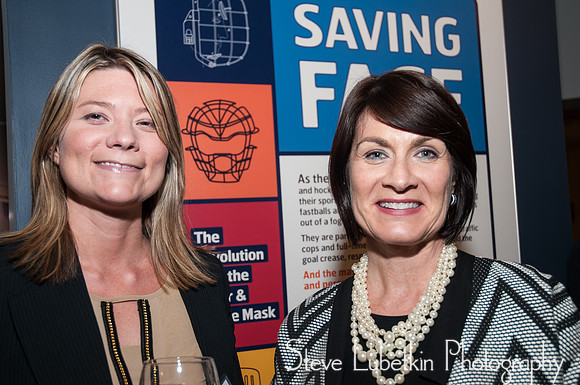 DTZ Holds Client Reception and Economic Outlook Event