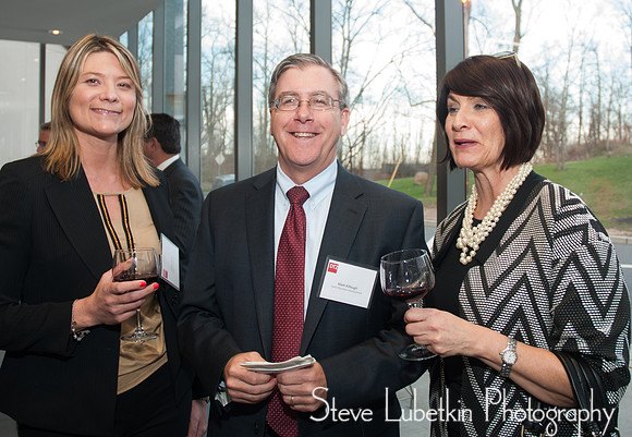 DTZ Holds Client Reception and Economic Outlook Event